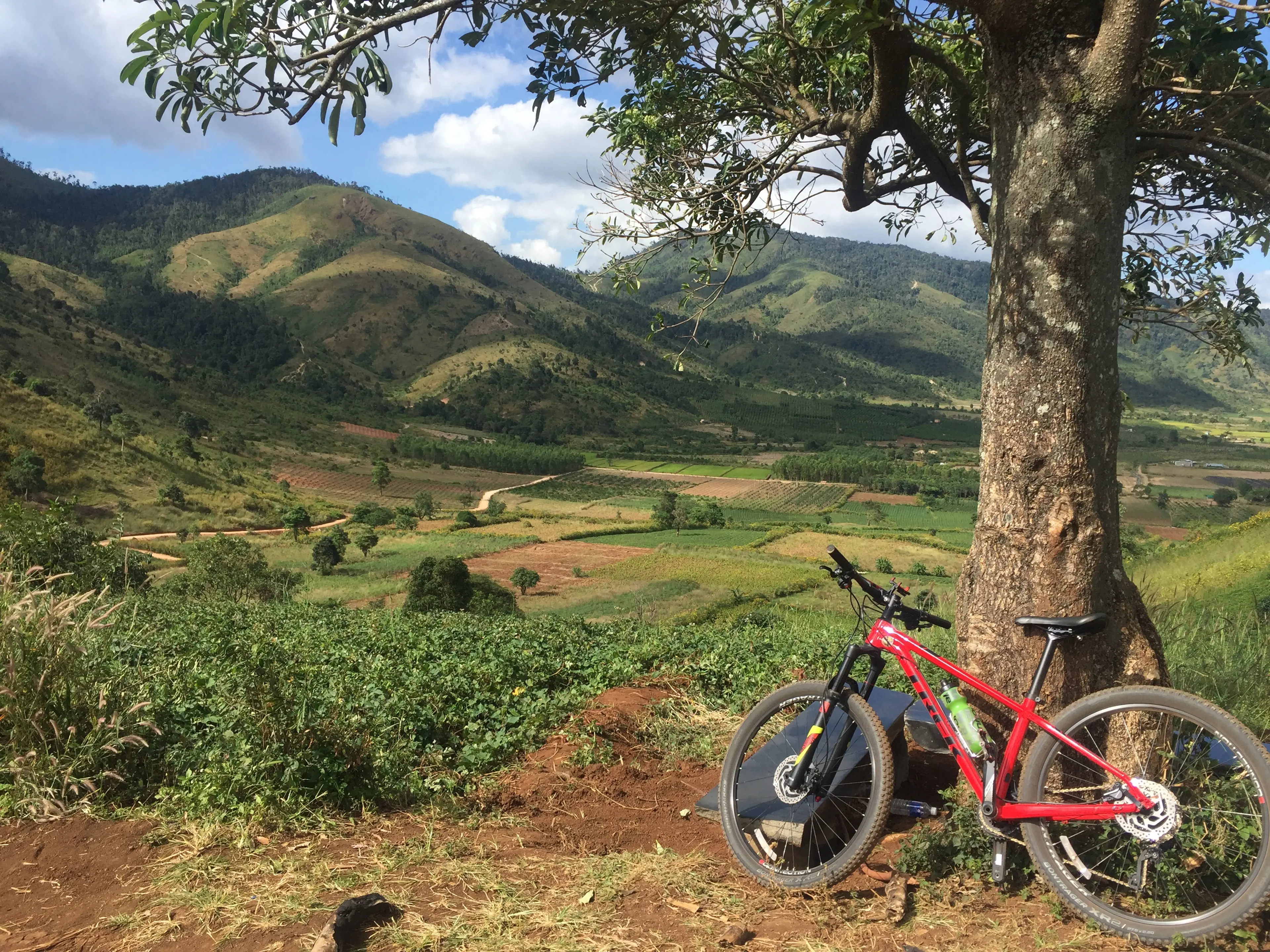Cycling The Central Highlands: Pleiku and Kontum Cultural Bike Tour